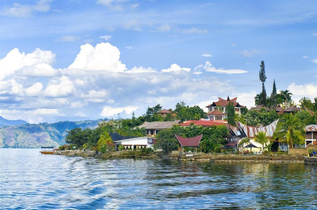 Hotel Sumber Pulo Mas Ambarita Exterior photo